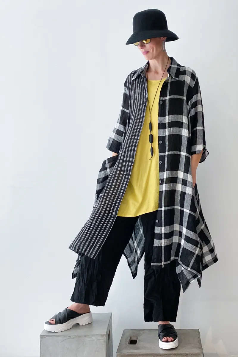 LUUKAA Plaid Long Coat in B&W Mix