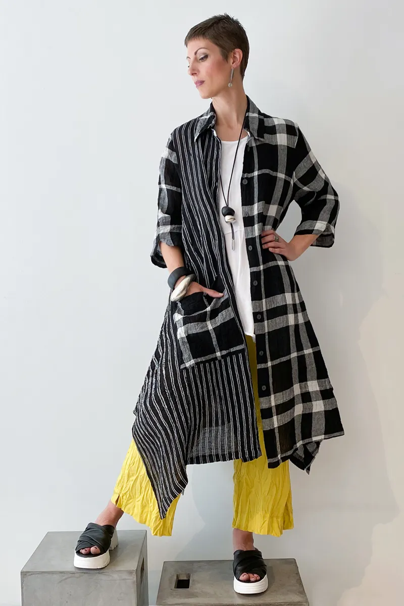 LUUKAA Plaid Long Coat in B&W Mix