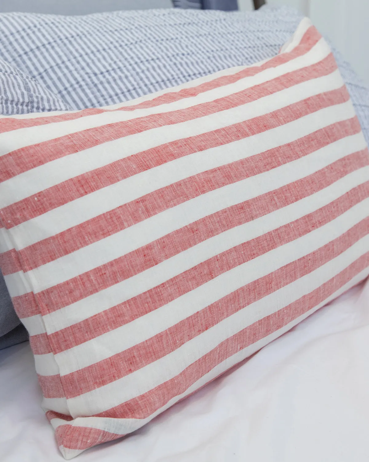 Mer Linen Pillow Red