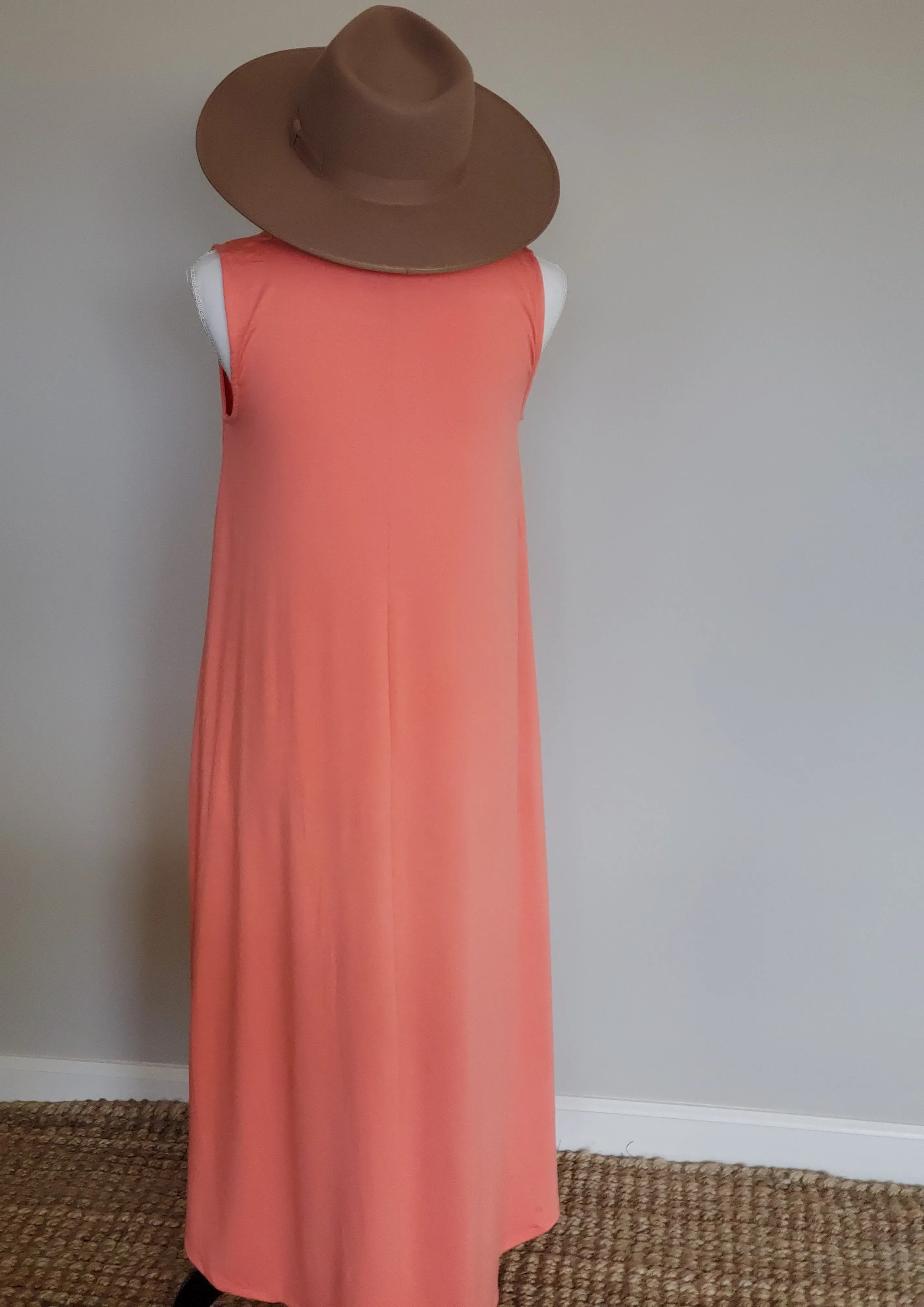 Michelle Sleeveless Crew Neck Shift Dress-Coral
