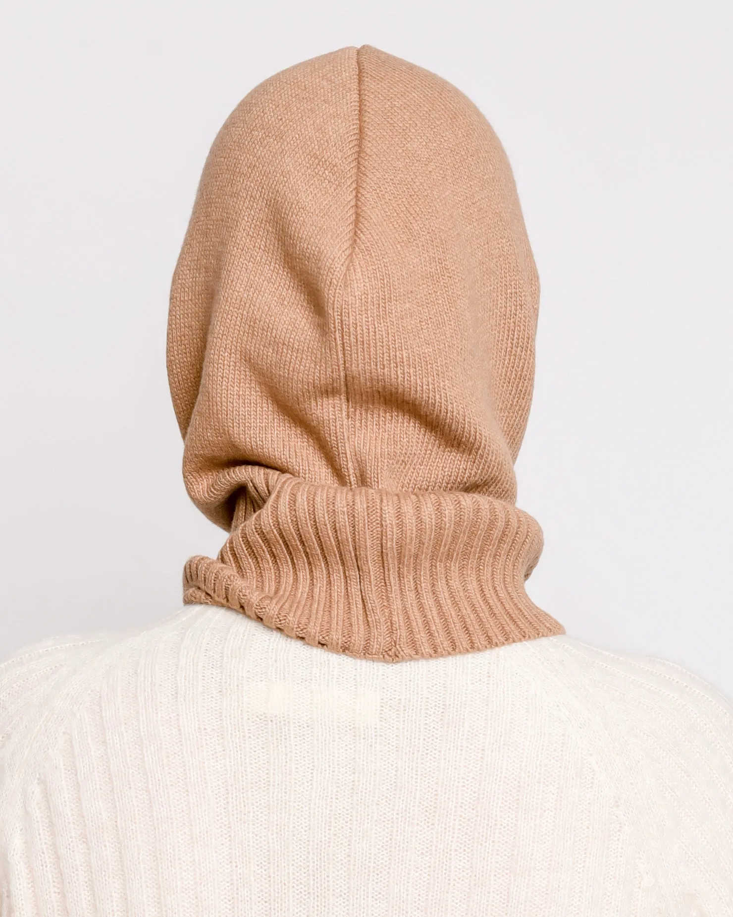 Miley knit baclava in camel