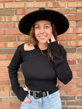 Rib Knit Top With Shoulder Cut Out