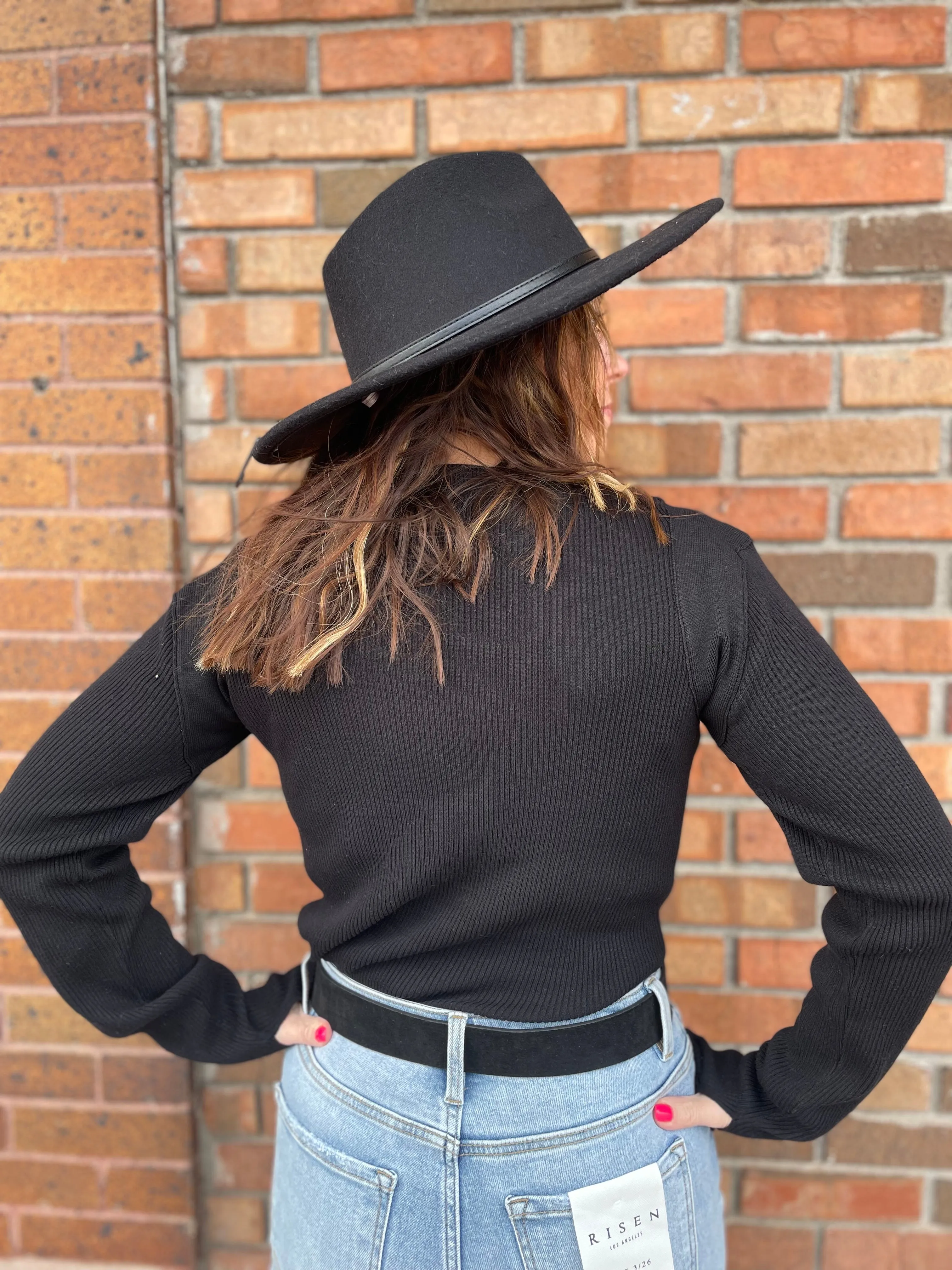 Rib Knit Top With Shoulder Cut Out