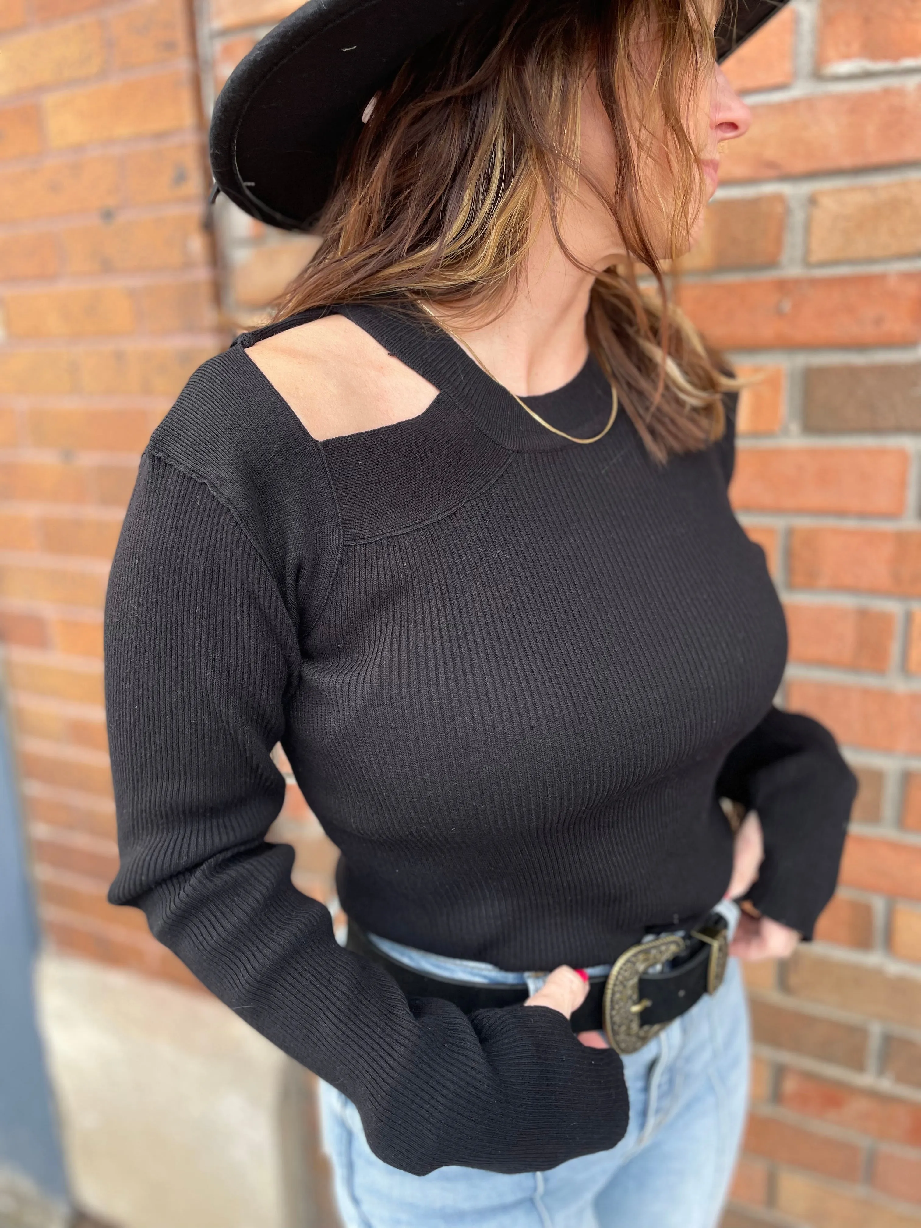 Rib Knit Top With Shoulder Cut Out