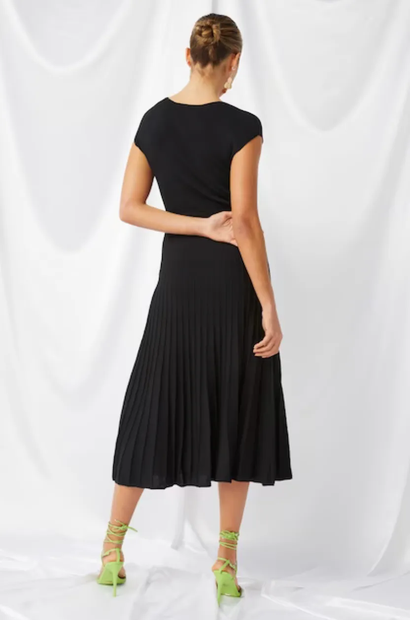 Short Sleeve Knit Dress