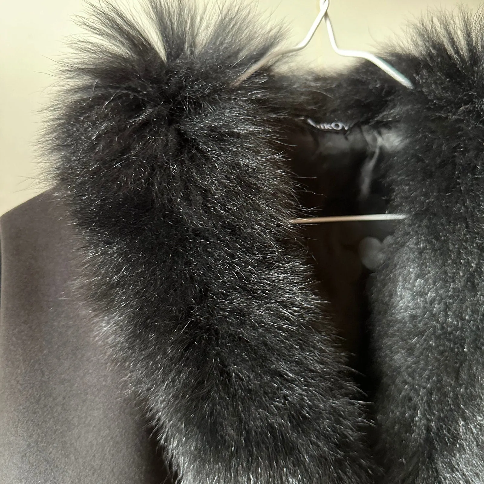 Women Black Cape short Woolen blend and trim arctic fox fur